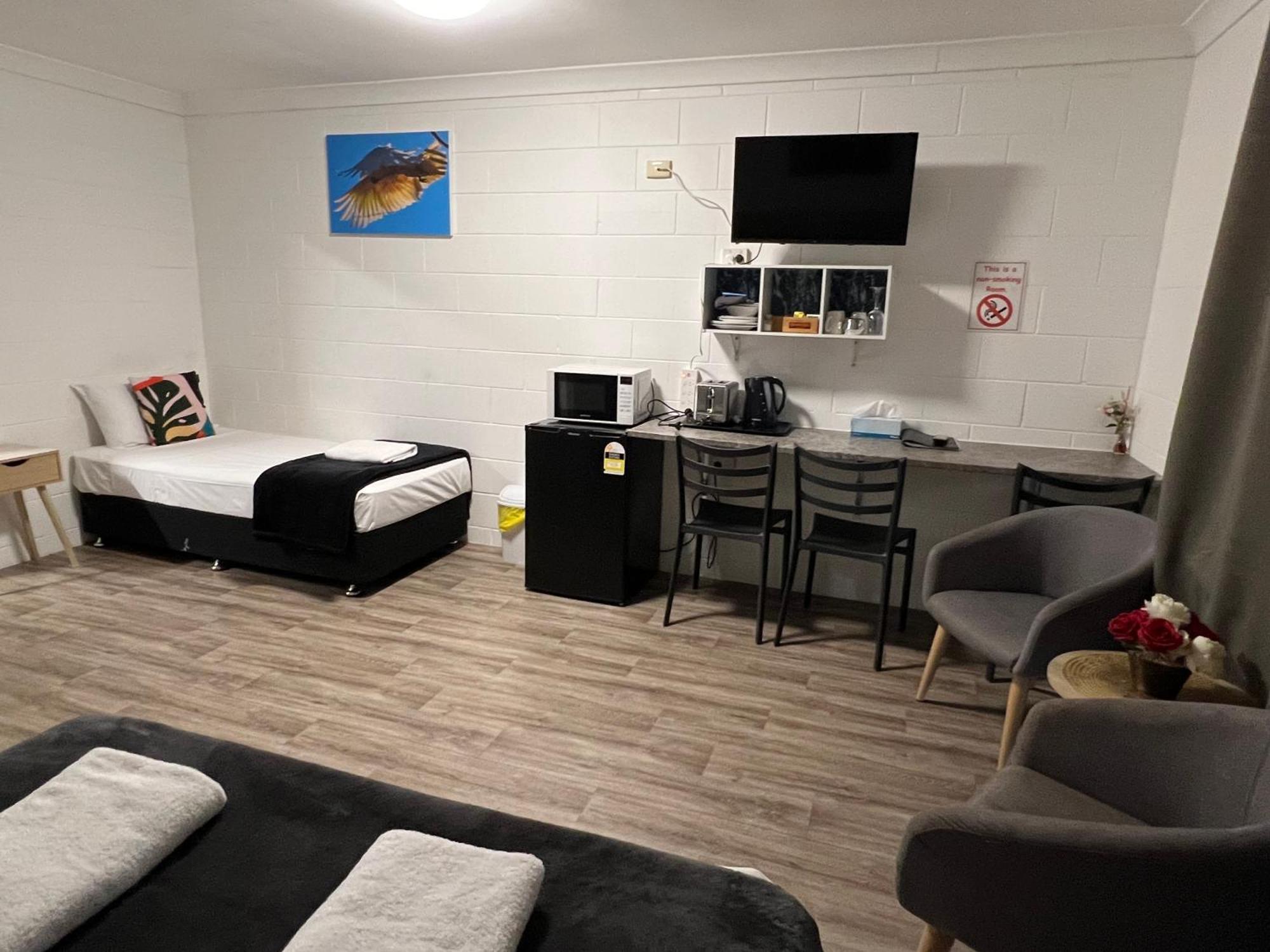 Spanish Lace Motor Inn Townsville Exteriör bild
