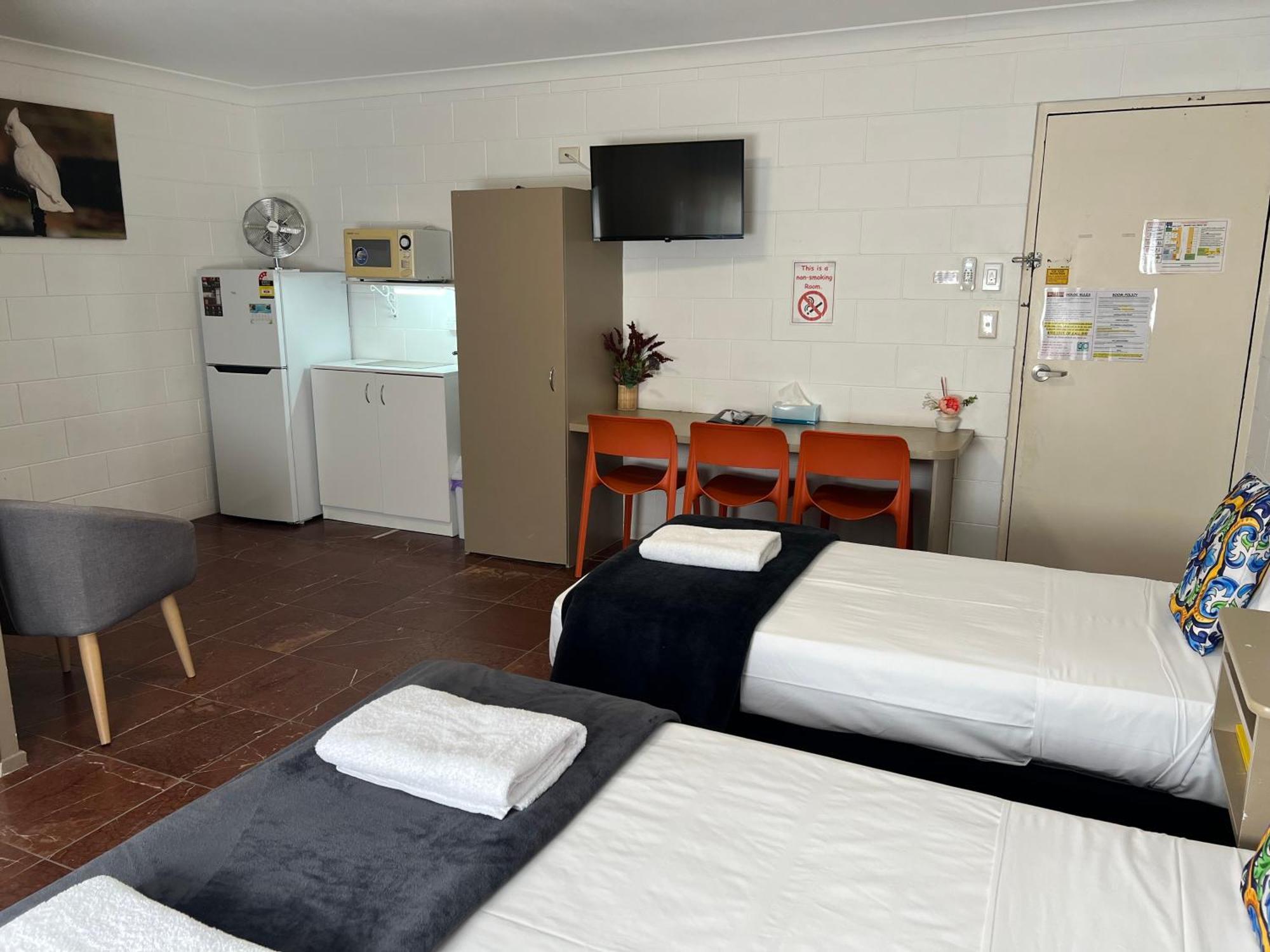 Spanish Lace Motor Inn Townsville Exteriör bild